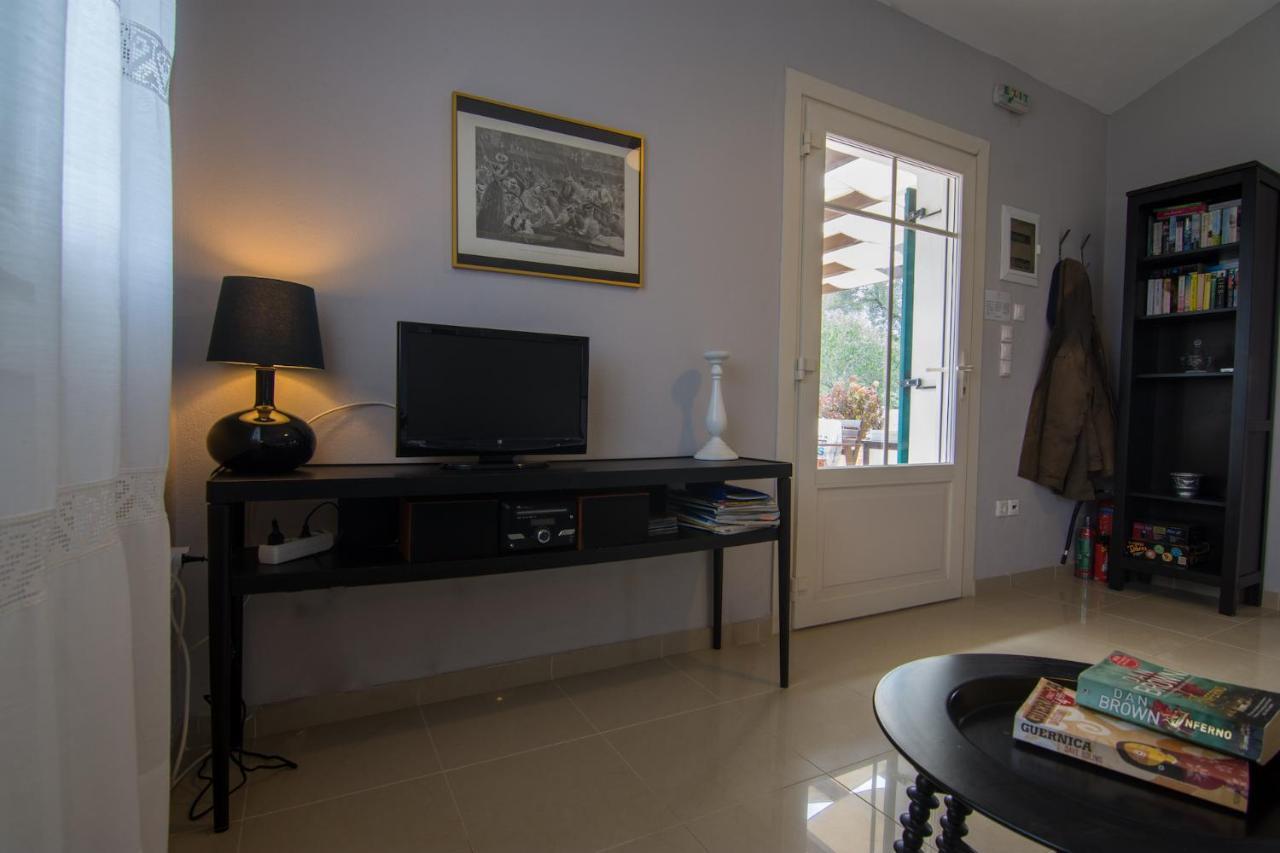 Villa Elaia Suites & Apartments No.1 가이오스 외부 사진